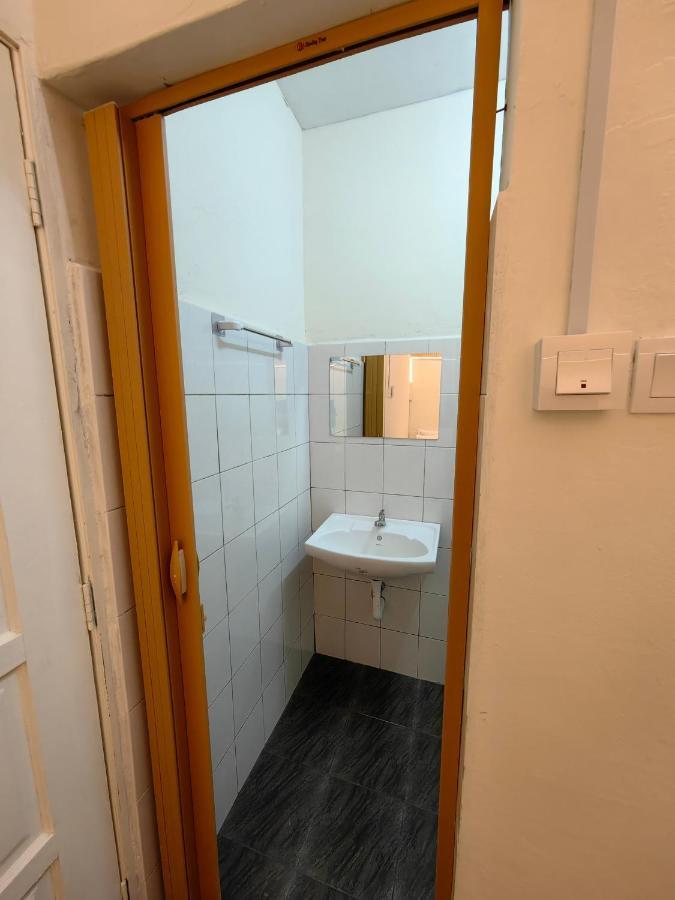 22A Hostel George Town  Kültér fotó