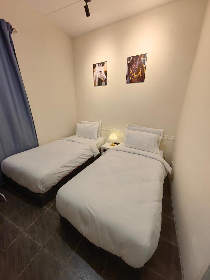 22A Hostel George Town  Kültér fotó