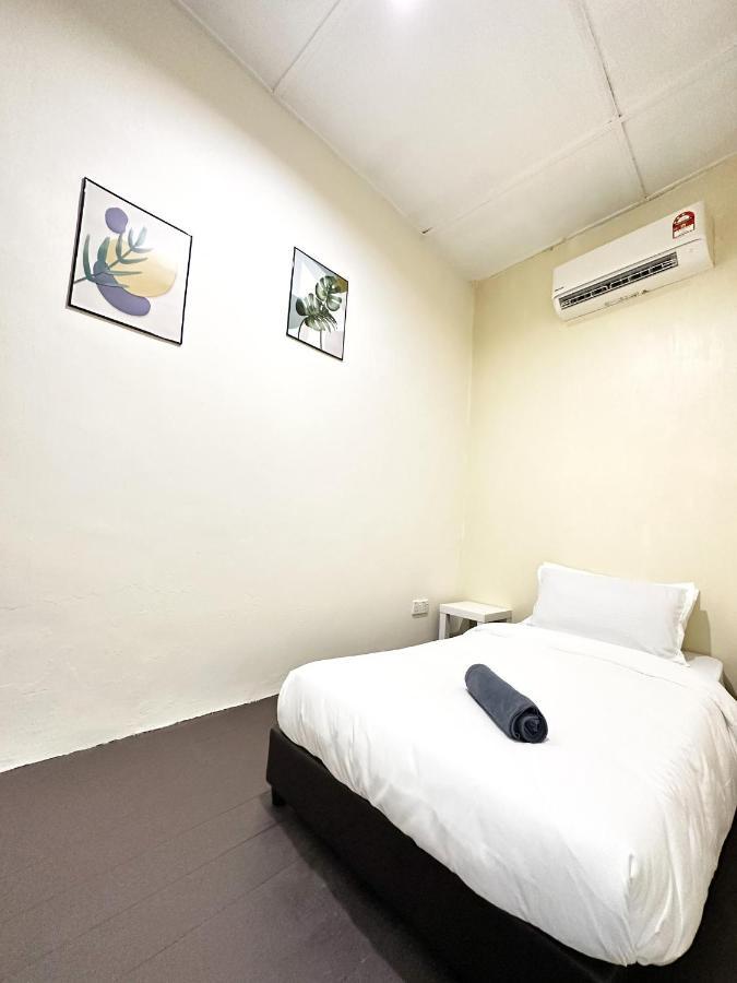22A Hostel George Town  Kültér fotó