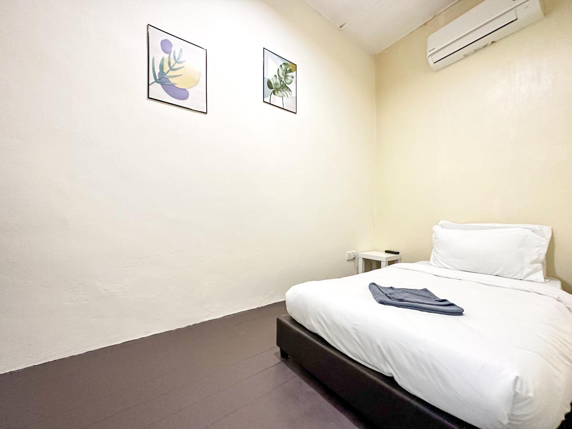 22A Hostel George Town  Kültér fotó
